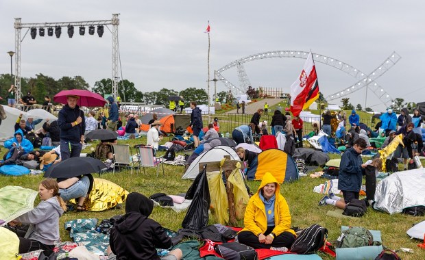 Załamanie pogody nad Lednicą. Przerwano Spotkanie Młodych