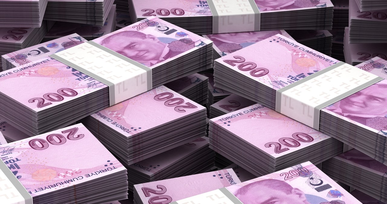 Załamanie tureckiej liry uderzy w inne waluty? /123RF/PICSEL