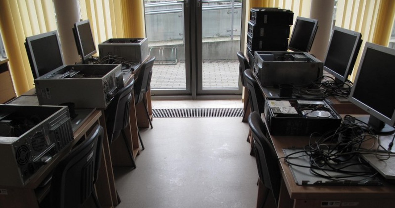 Zalana biblioteka w Poznaniu