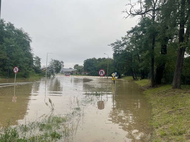 Flooded street in Nysa /Paweł Konieczny /RMF FM