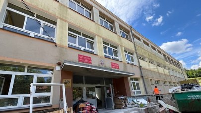 Zalane przez powódź szkoły szykują się na 1 września. Nie wszystkie zdążą