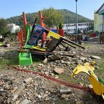 Zalane szkoły, nauka zdalna niemożliwa. Uczniowie pojadą nad morze?