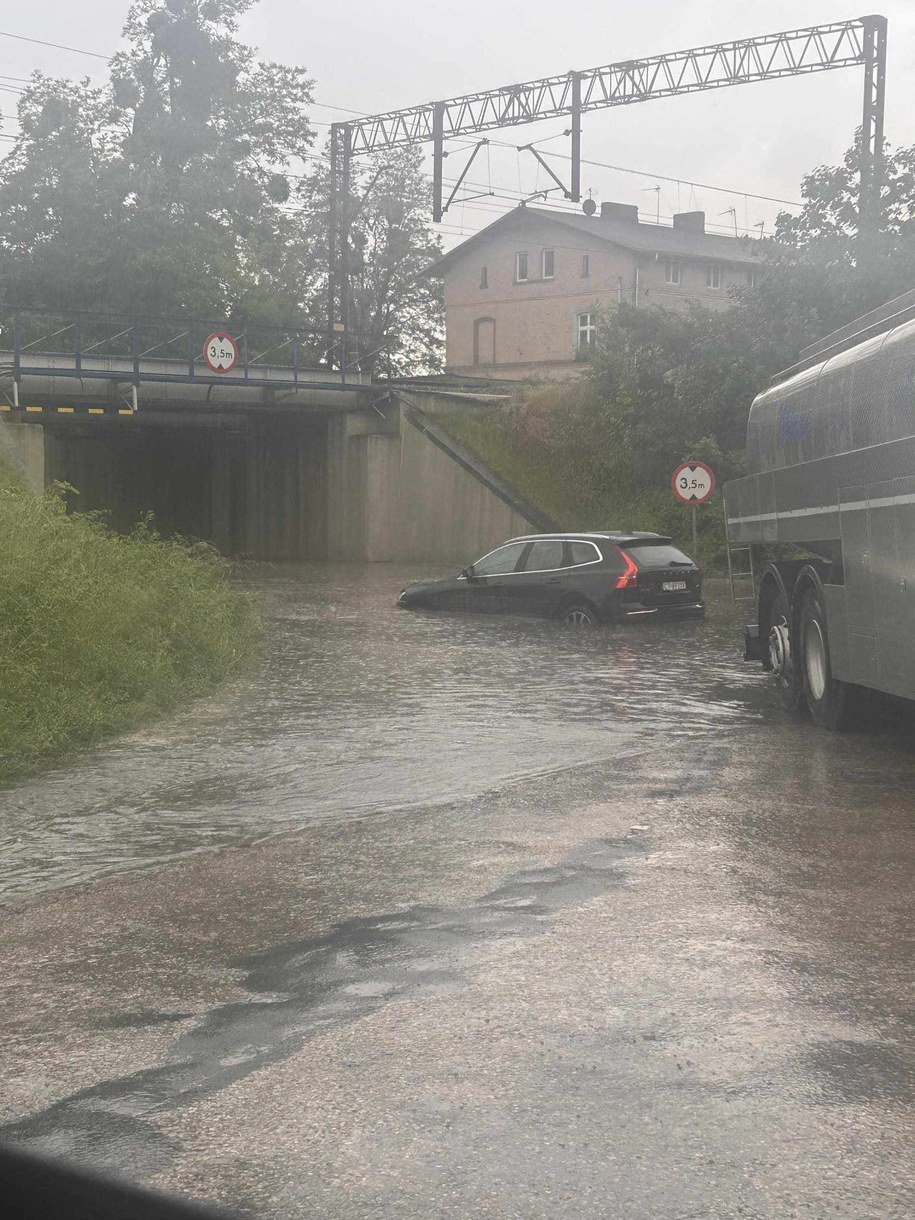 Zalania w Terespolu Pomorskim w województwie kujawsko-pomorskim /Patryk /Gorąca Linia RMF FM