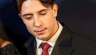 Zalany łzami Dawid Kwiatkowski potwierdził doniesienia późnym wieczorem. Poruszenie w komentarzach