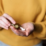 Zalecana na problemy ze snem, stres i brak energii. Czy ashwagandha faktycznie działa?