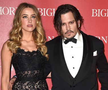 Zaledwie pięć dni po rozprawie sądowej Heard wystąpiła o sadowy zakaz zbliżania się. Utrzymywała, że były mąż atakował ją fizycznie i psychicznie.

Aktorka opublikowała także felieton w "The Washington Post" dotyczący molestowania seksualnego. Chociaż nie wymieniła swojego byłego męża z imienia i nazwiska, wyraźnie sugerowała agresywne zachowania z jego strony.