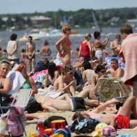 Plaża nad Zalewem Zegrzyńskim koło Nieporętu