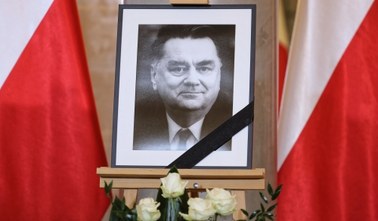 Żałoba narodowa i początek uroczystości pogrzebowych Jana Olszewskiego