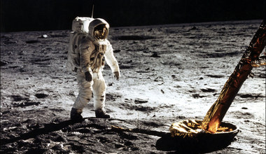 Załoga Apollo 11 spotkała UFO?