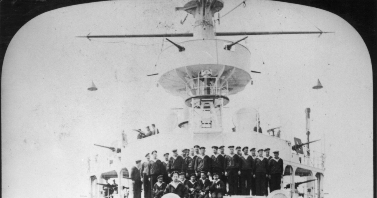 Załoga pancernika "Retwizan" w Port Artur w 1905 roku. To im na pomoc płynęła Eskadra z Bałtyku /Getty Images/Flash Press Media