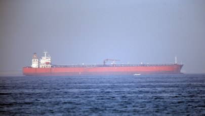 Załoga uszkodzonego norweskiego tankowca jest już w Dubaju