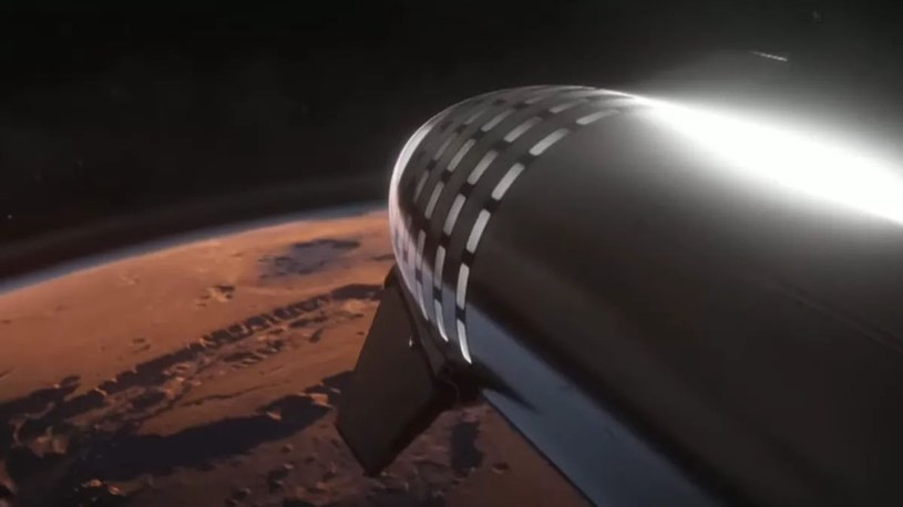 Załogowy Starship dolatujący do Marsa. /SpaceX /materiały prasowe