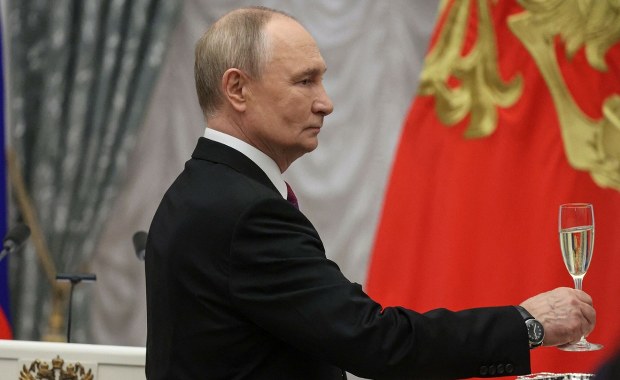 "Żałosna klęska" Putina. Tygodnik ostrzega przed nowym zagrożeniem