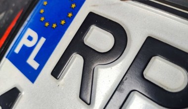 Założył podrabiane tablice rejestracyjne. Teraz grozi mu 5 lat