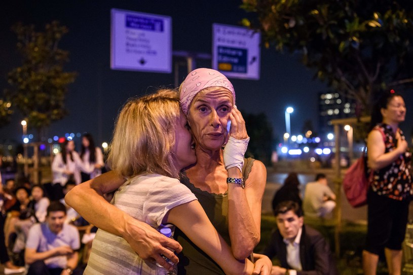 Zamach na lotnisku w Stambule /AFP