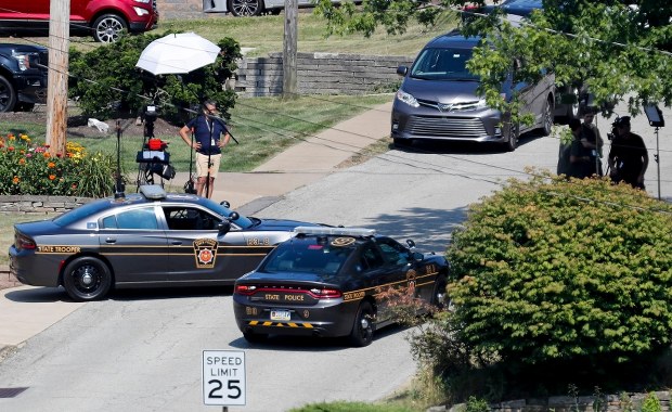 Zamach na Trumpa. Media: W samochodzie sprawcy były materiały wybuchowe 