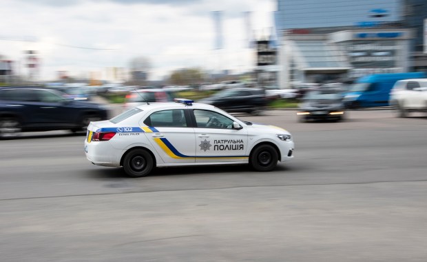 Zamach terrorystyczny w Mikołajowie. Pięciu policjantów rannych, jeden walczy o życie