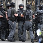 Zamach w Londynie: Na tych filmach widać moment ataku i chwile tuż po nim...