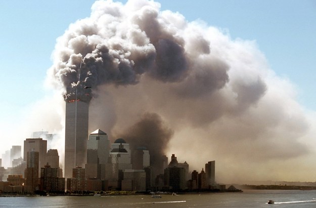 Zamachy na WTC - zdjęcie z 11 września 2001 roku /Hubert Boesl /PAP/DPA