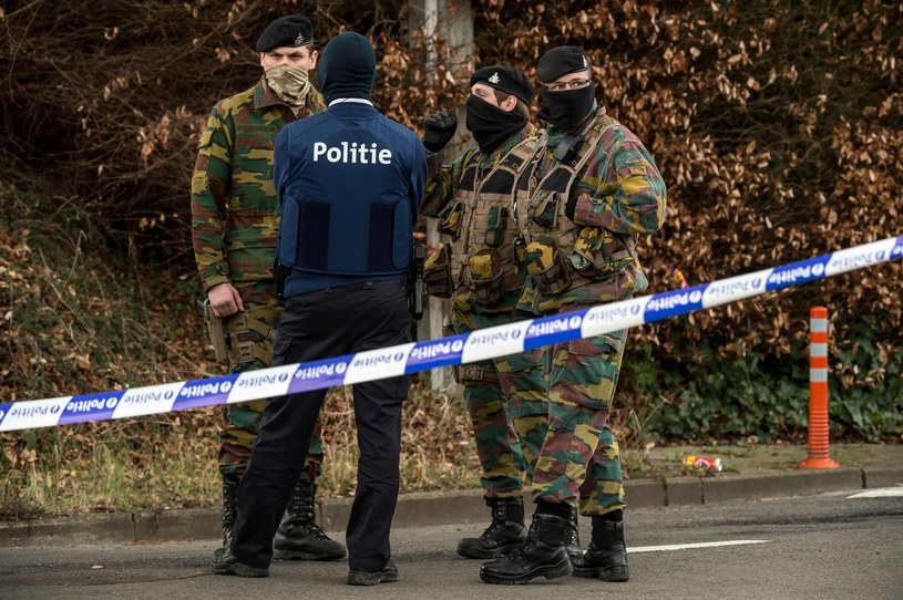 Zamachy w Paryżu. Zatrzymano trzy osoby / zdj. ilustracyjne /AFP