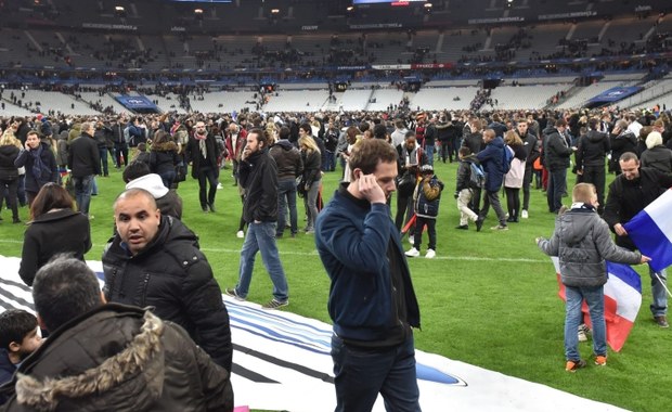 Zamachy we Francji. Terroryści-samobójcy doprowadzili do wybuchów przed Stade de France za wcześnie 