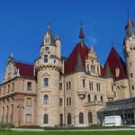 Zamek a pałac, pałac a dwór. Czym różnią się te budowle?