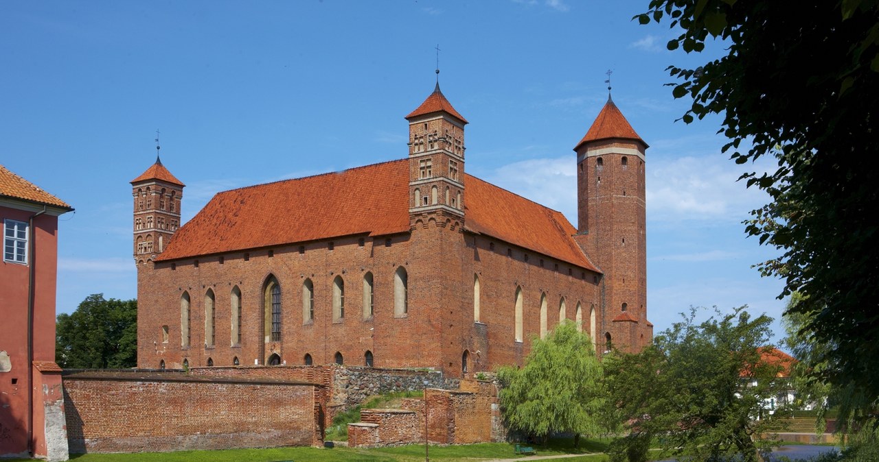 Zamek Biskupów Warmińskich to jeden z najcenniejszych zabytków w Polsce i zarazem wizytówka Lidzbarka Warmińskiego /East News