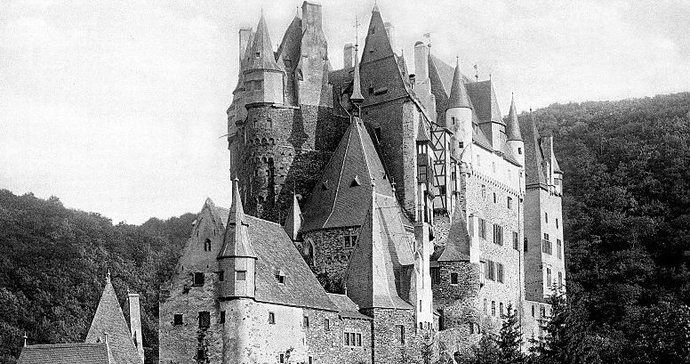 Zamek Eltz w 1900 r. /ullstein bild Dtl. / Contributor  /Getty Images