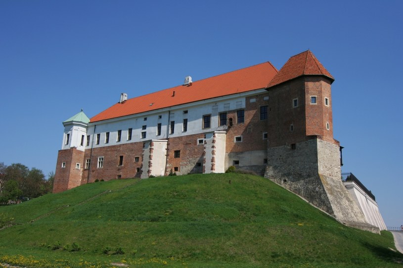 Zamek królewski wzniesiono w XIV wieku na miejscu drewnianego grodu /123RF/PICSEL