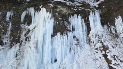 Zamek Królowej Lodu czy organy w katedrze? Zobaczcie niezwykły lodospad na Podkarpaciu!