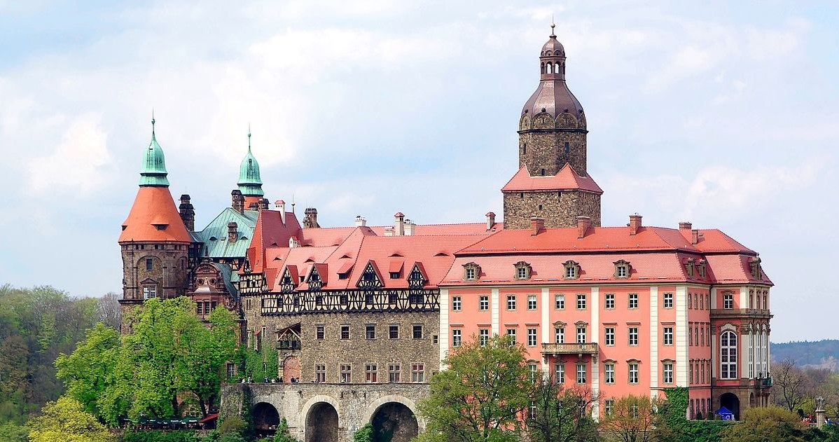 Zamek Książ w Wałbrzychu /Jakub Hałun/CC BY-SA 4.0 Deed (https://creativecommons.org/licenses/by-sa/4.0/deed.pl) /Wikimedia