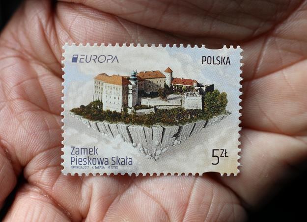 Zamek Pieskowa Skała znalazł się na znaczku "Europa" /PAP