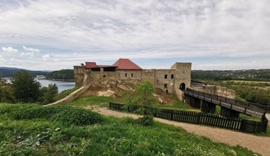Zamek, tężnia, zapora i wodny plac zabaw. A to wszystko chwilę od Krakowa