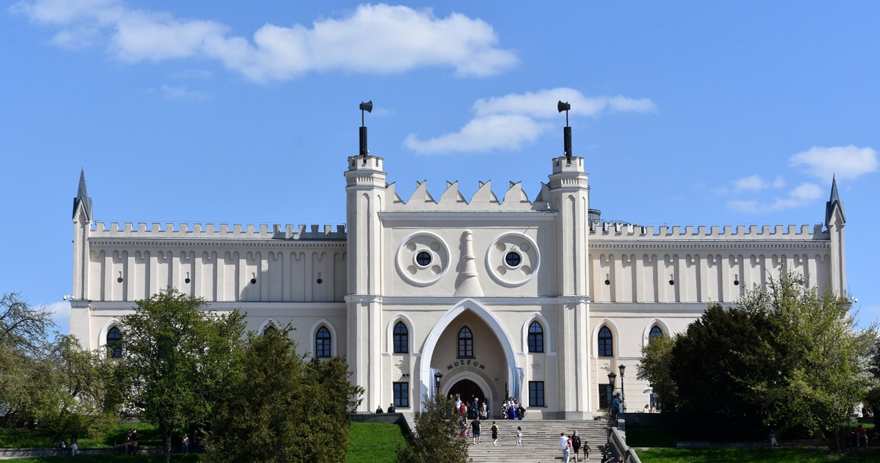 Zamek w Lublinie to dzisiaj oddział Muzeum Narodowego. Zachwyca swoim wyglądem i z pewnością warty jest ujrzenia. /East News