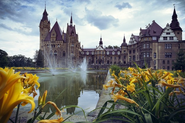 Zamek w Mosznej na Opolszczyźnie /Shutterstock