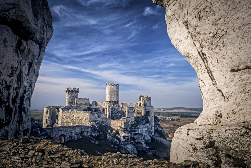 Zamek w Ogrodzieńcu to biała perła na Szlaku Orlich Gniazd /Dariusz ZAROD/East News /East News