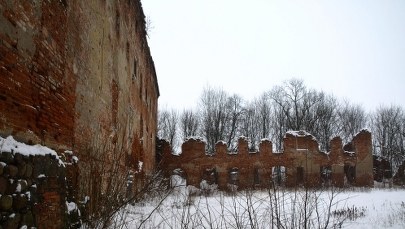 Zamek w Pieniężnie jest w opłakanym stanie