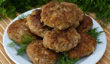 Zamiast do ciasta, dodaje do mielonych. Są mega soczyste i smakowite
