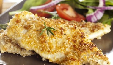 Zamiast do ciasta, używam do schabowych. Taka panierka bije na głowę tę z bułki tartej