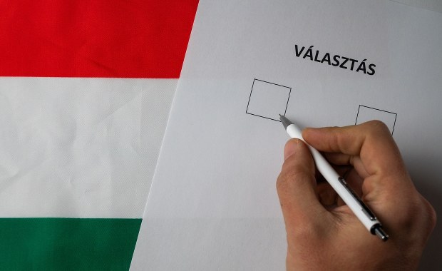 Zamiast exit poll. Węgierskie sondaże za pięć dwunasta