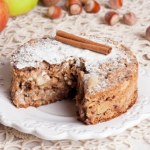 Zamiast klasycznej szarlotki zrób to ciasto. Domownicy nie pozwolą ci wrócić do starego przepisu