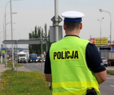 Zamiast mandatów karnych - pouczenia. Policjanci protestują