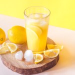 Zamiast mięty dodaj do lemoniady te listki. Smak cię zaskoczy