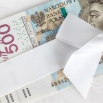 Zamiast prezentów na święta - gotówka. Kiedy musisz zapłacić podatek?