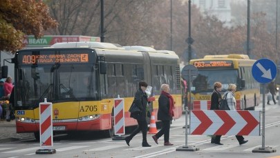 Zamiast samochodu - komunikacja miejska. Będzie szybciej i mniej nerwowo