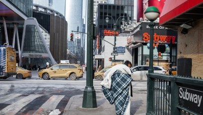 Zamiecie i ekstremalne mrozy w Nowym Jorku. Obowiązuje "stan alarmowy"