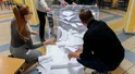 Zamienili wyniki Trzaskowskiego z Nawrockim.