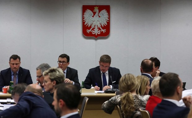 Zamieszanie na komisji sprawiedliwości. Powodem projekt ustawy dyscyplinującej sędziów