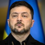 Zamieszanie przed wizytą Zełenskiego w Polsce. Polityczny ping-pong między kancelariami