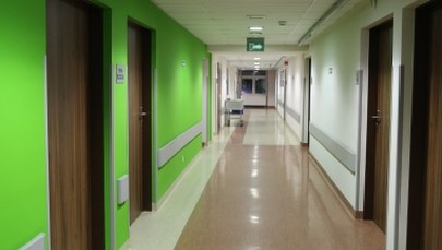 Zamieszanie z ceną energii. Warszawski szpital piąty raz próbuje podpisać umowę